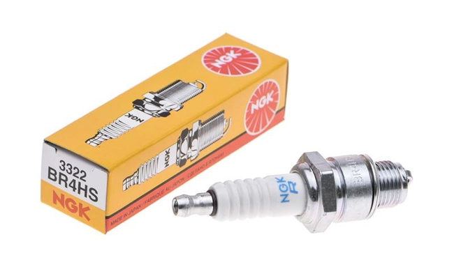 NGK spark plug BR4HS ROBIN EX13;EX17;EP16;EP17 3322