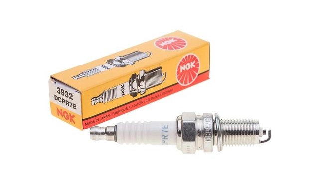 NGK spark plug DCPR7E Kohler XT775 Rato RV170 3932