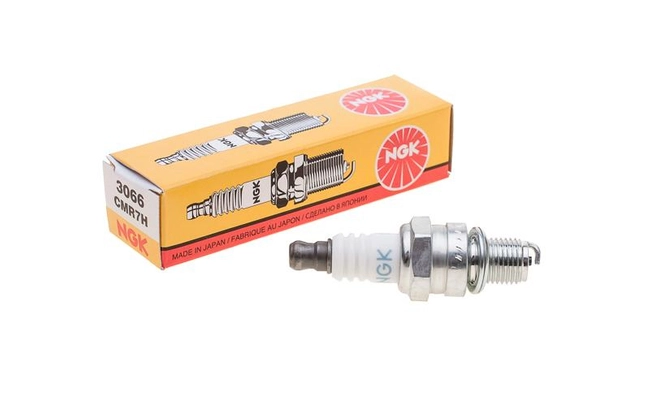 NGK spark plug CMR7H Husqvarna new mod 3066